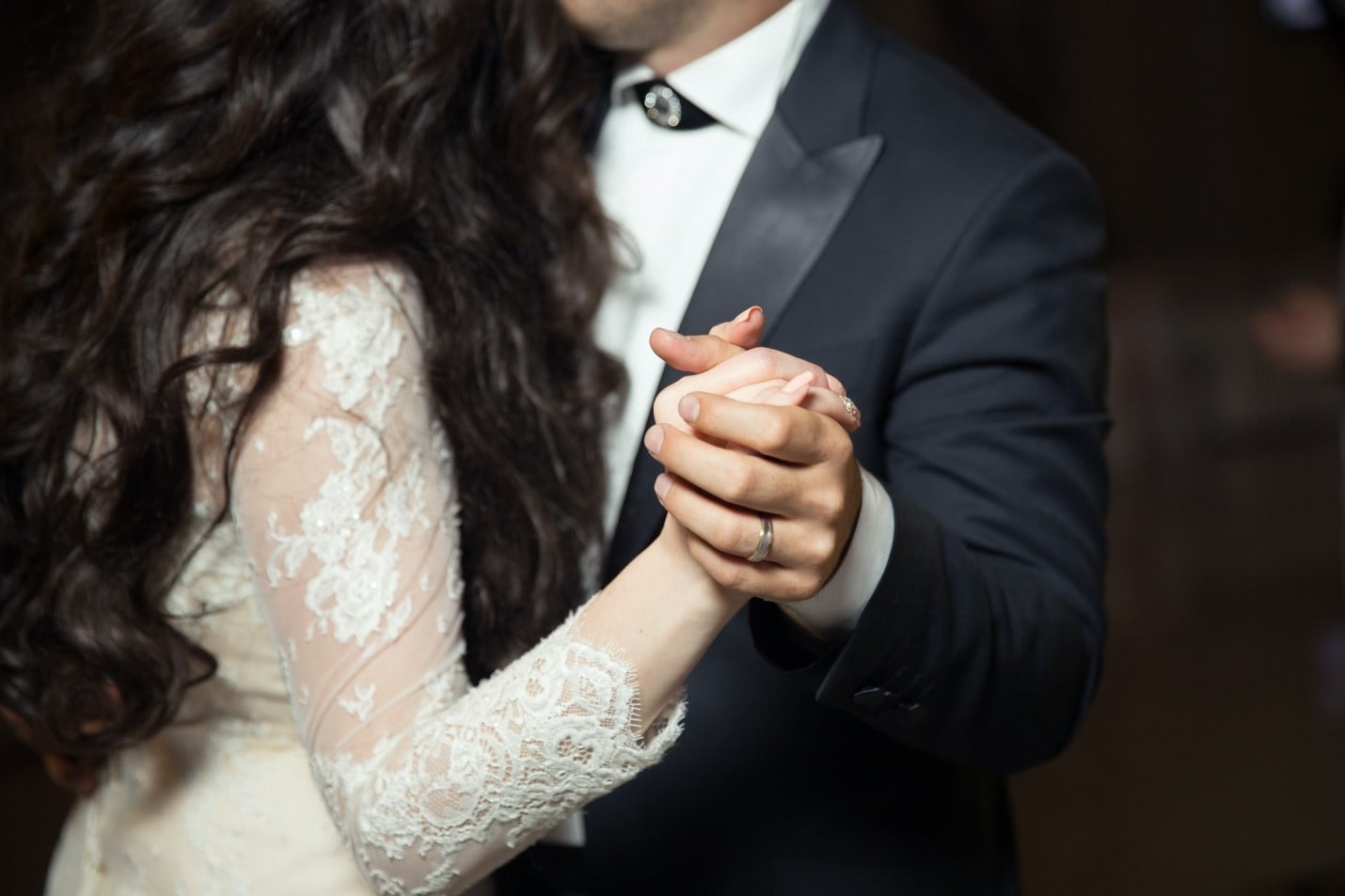 Newly Engaged? 5 Things You Need To Do Today
