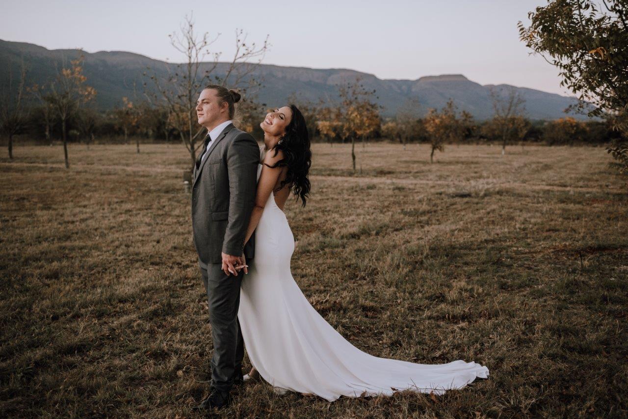 Why the Right Location and Backdrop Are Key to Perfect Wedding Photos