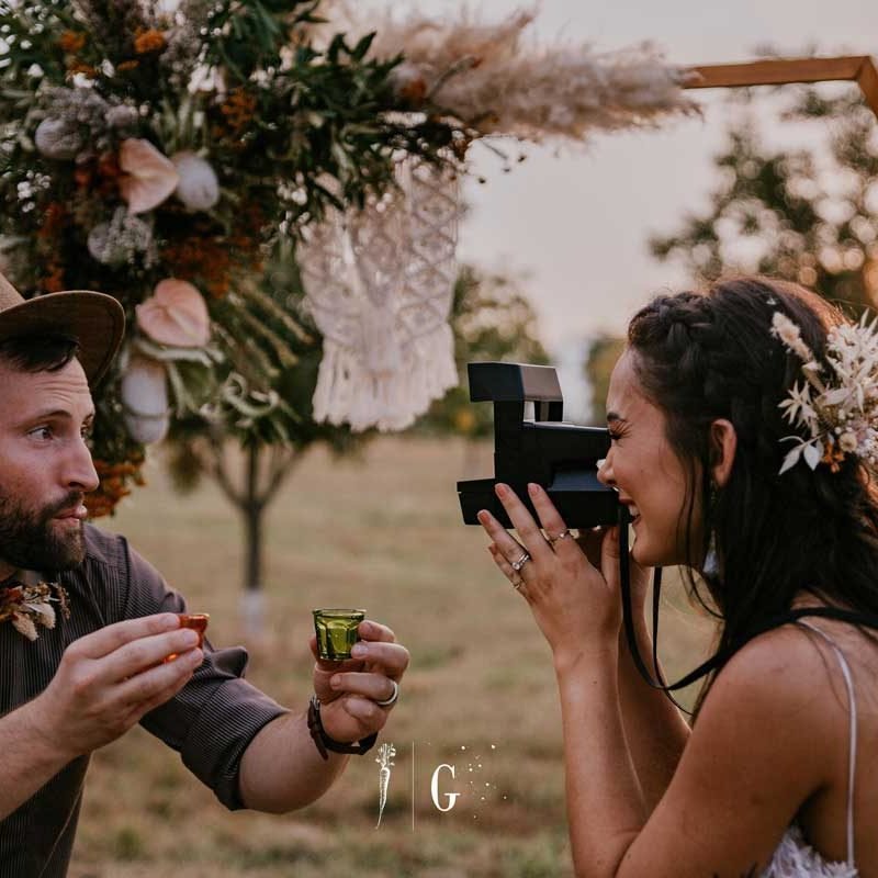 The Best Poses for Your Wedding Photos